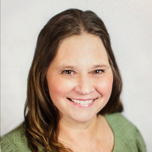 Meet your Posher, Theresa - Picture 1 of 1